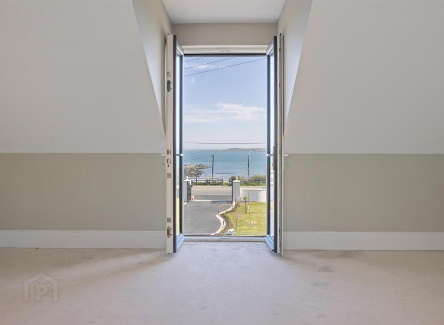 Lisnarede House, 170c Warren Road, Donaghadee, BT21 0PJ