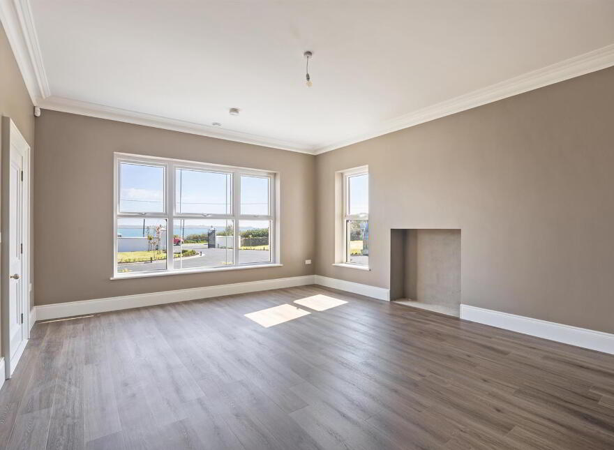 Lisnarede House, 170c Warren Road, Donaghadee, BT21 0PJ