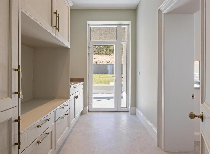 Lisnarede House, 170c Warren Road, Donaghadee, BT21 0PJ