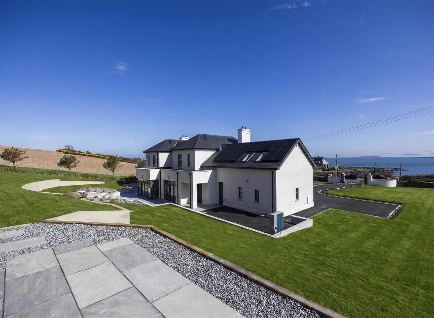 Lisnarede House, 170c Warren Road, Donaghadee, BT21 0PJ