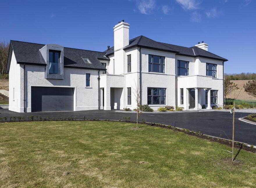 Lisnarede House, 170c Warren Road, Donaghadee, BT21 0PJ