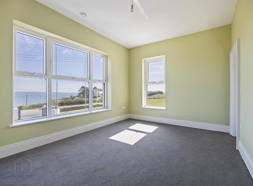Lisnarede House, 170c Warren Road, Donaghadee, BT21 0PJ