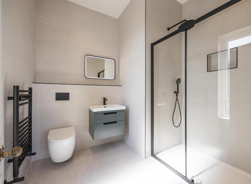 Lisnarede House, 170c Warren Road, Donaghadee, BT21 0PJ