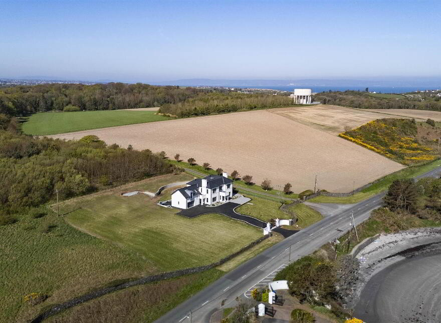 Lisnarede House, 170c Warren Road, Donaghadee, BT21 0PJ