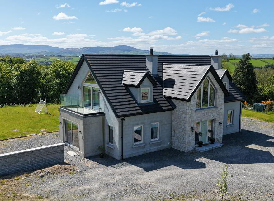 54 Benagh Road, Newry, BT34 2JE