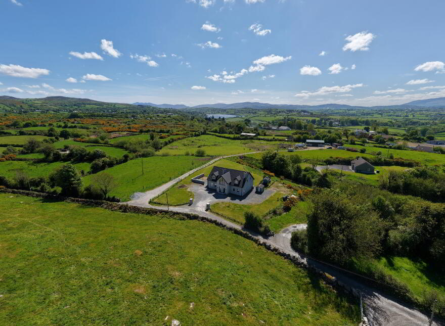 54 Benagh Road, Newry, BT34 2JE