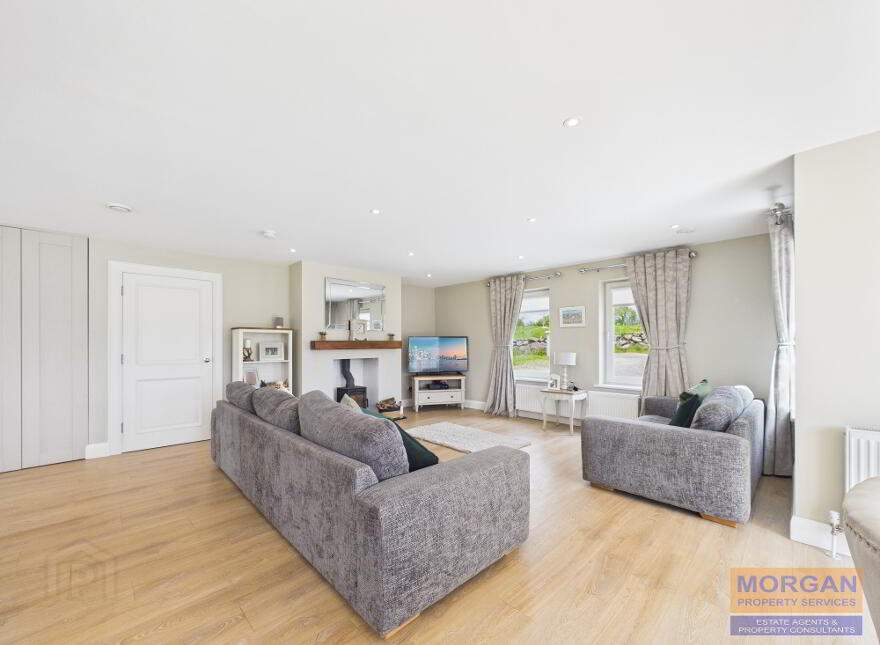 54 Benagh Road, Newry, BT34 2JE