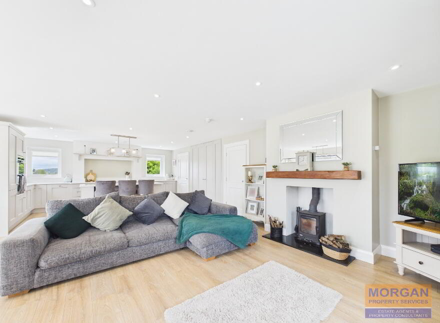 54 Benagh Road, Newry, BT34 2JE