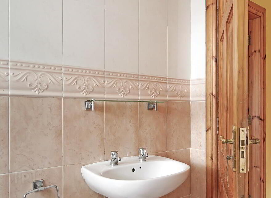 Ards Little, Ramelton, F92PW99