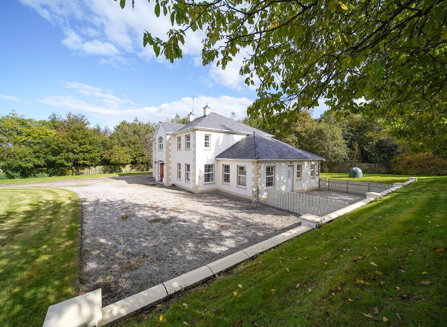 Ards Little, Ramelton, F92PW99