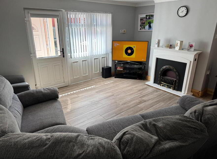 137 Pinebank, Tullygally, Craigavon, BT65 5BY