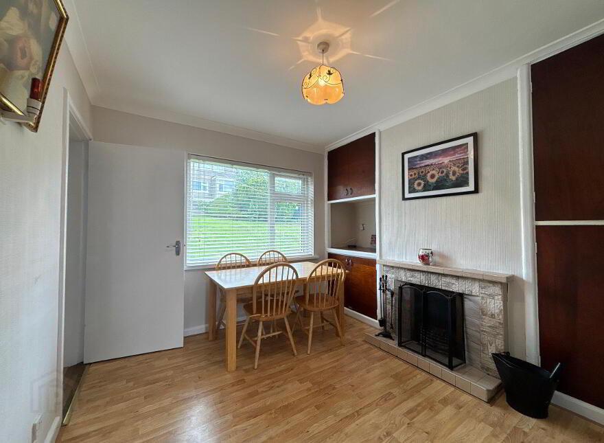 Water Lily, Western Road, Clonmel, E91PH93