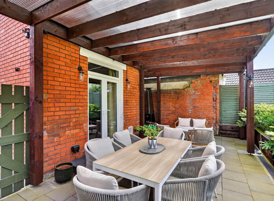 12 Innisfayle Gardens, Off Antrim Road, Belfast, BT15 4GJ