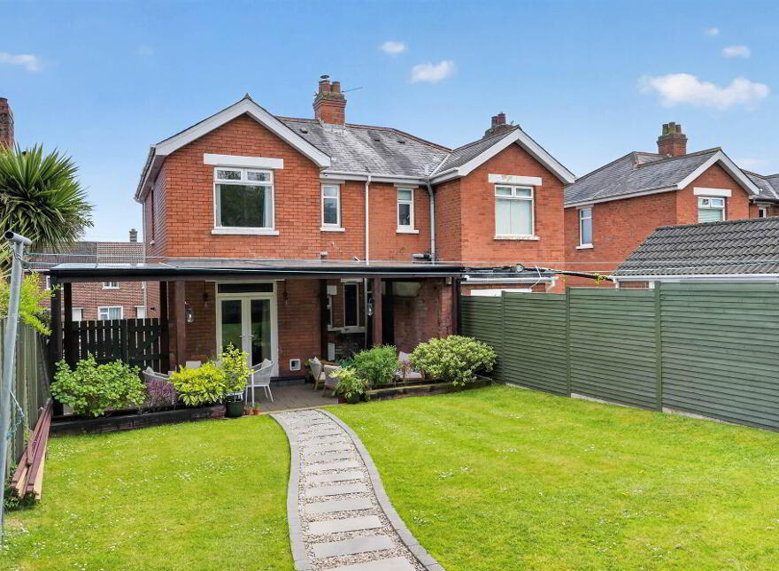 12 Innisfayle Gardens, Off Antrim Road, Belfast, BT15 4GJ