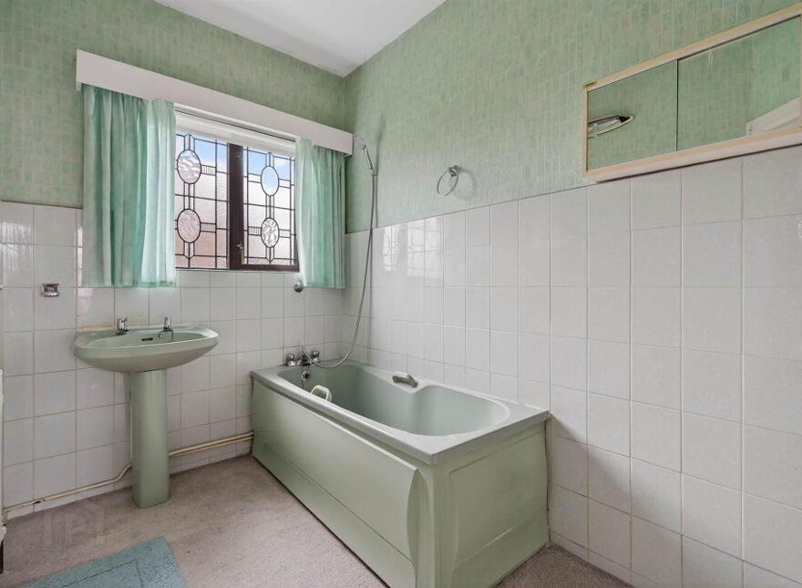 17 Rosemary Park, Malone, Belfast, BT9 6RF