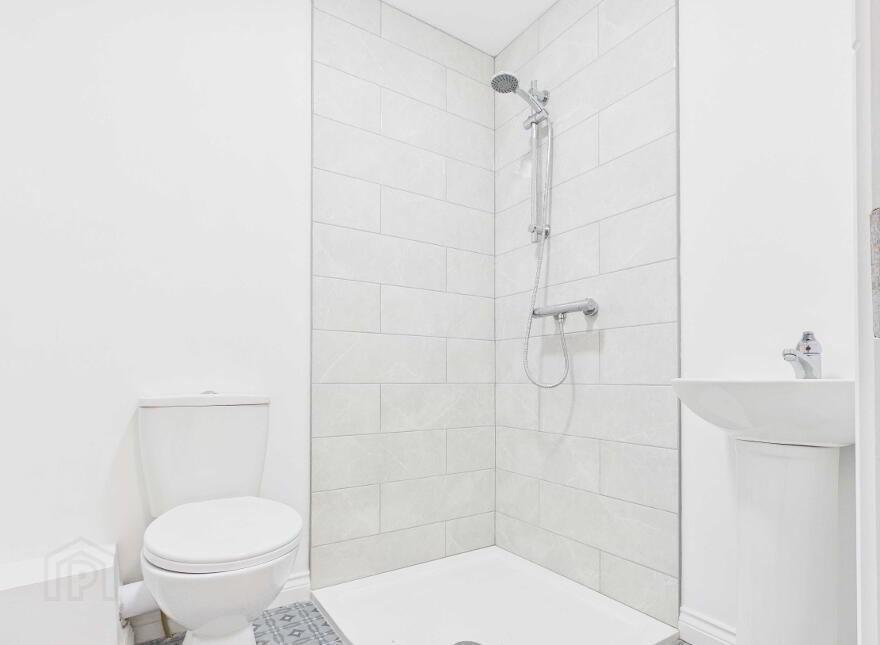 16 Bridget's Street, Fermoy, P61W744