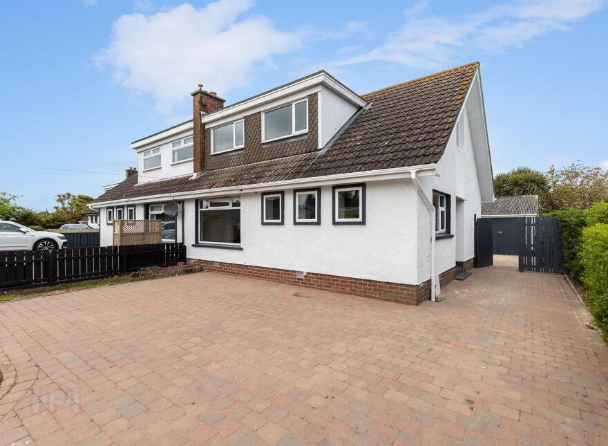 102 Moss Road, Millisle, BT22 2DS