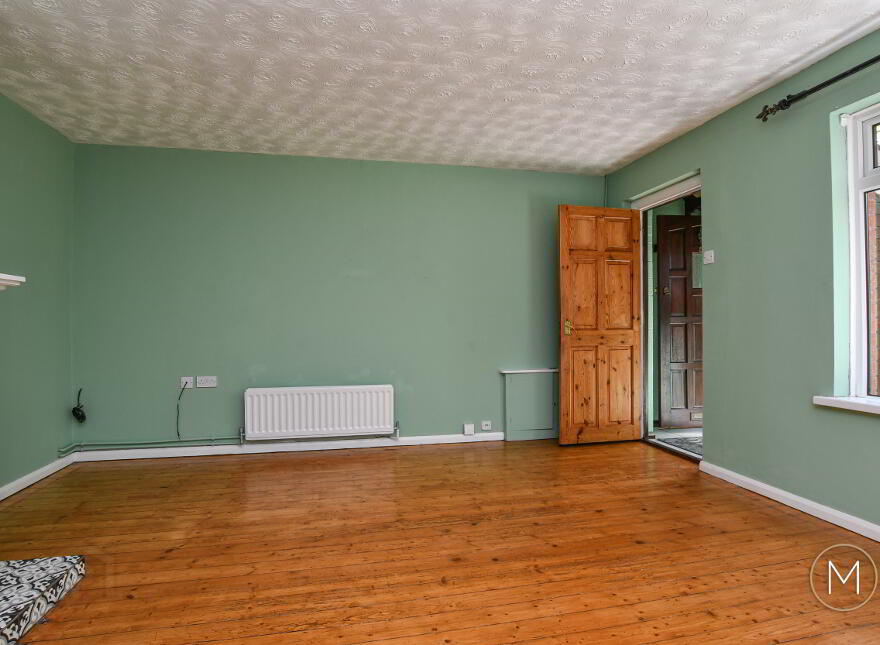 5 Oaklands, Antrim, BT41 1LS