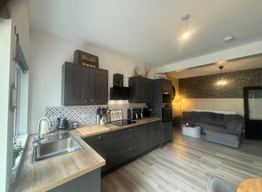 9 Laburnum Square North Rd, Drogheda, A92XEH6