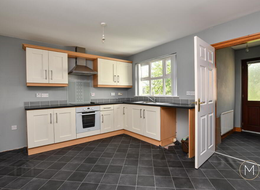 20 The Oaks, Larne, BT40 2UB