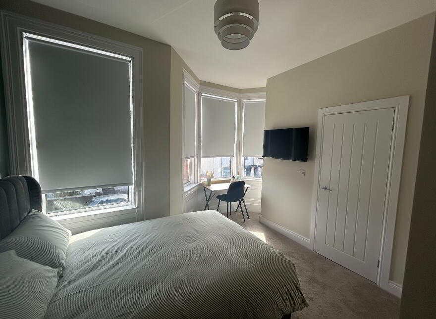 Ulsterville Gardens, Belfast, BT9 7BA
