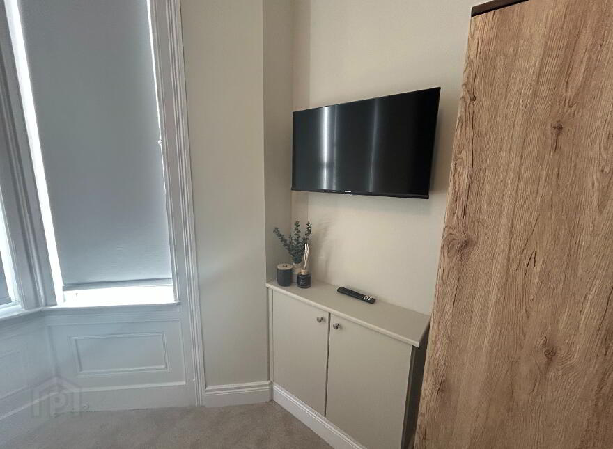 Ulsterville Gardens, Belfast, BT9 7BA