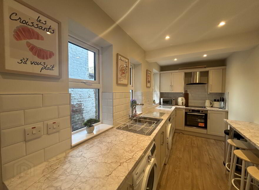 Ulsterville Gardens, Belfast, BT9 7BA