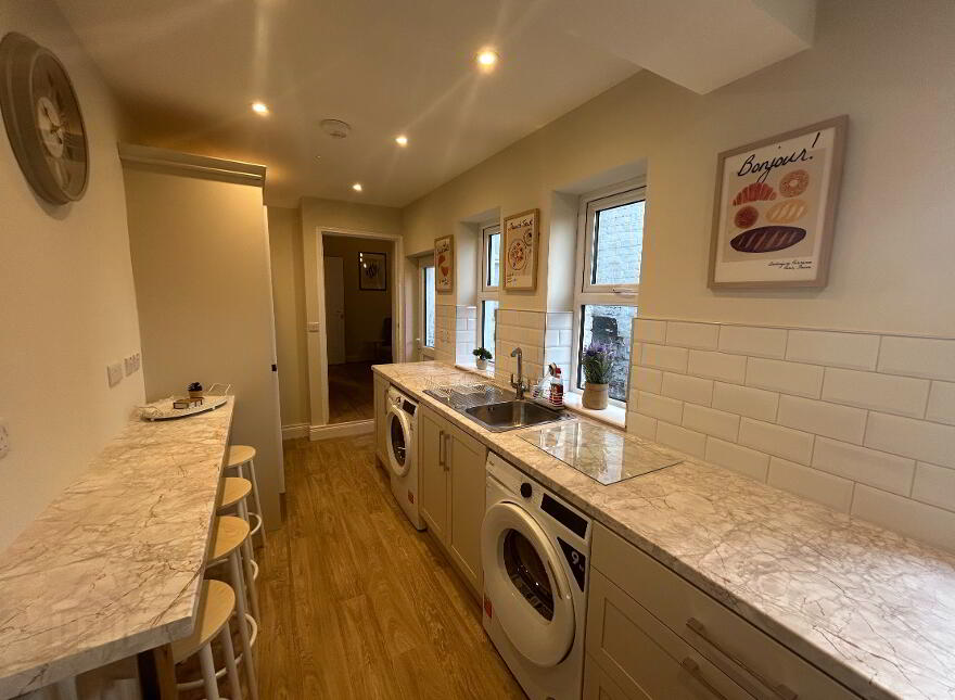 Ulsterville Gardens, Belfast, BT9 7BA