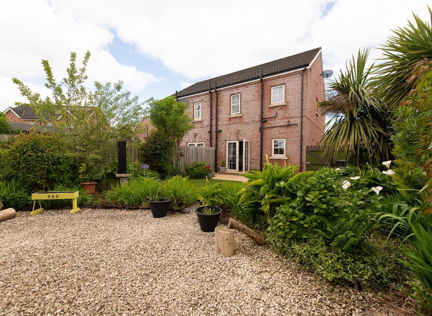 88 Cedar Hill, Ballynahinch, BT24 8XQ