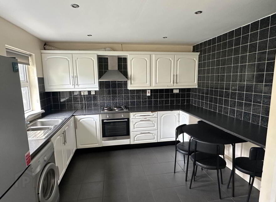 35 O`gara Villas, Moville, F93P7KP