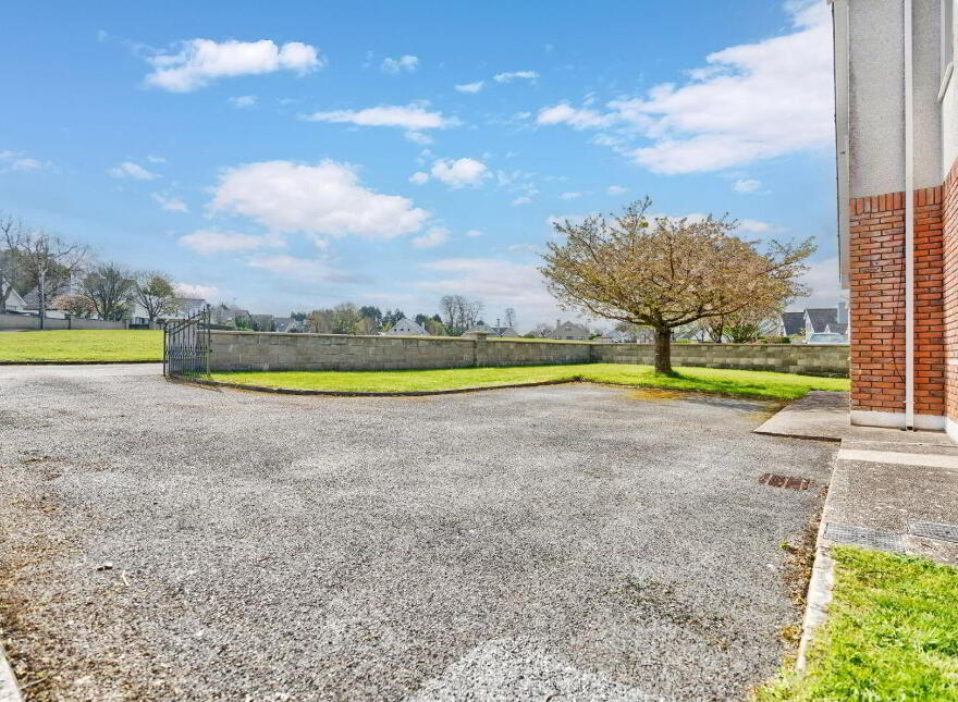 14 Castle Grove, Saint Joseph's Road, Mallow, P51P79R