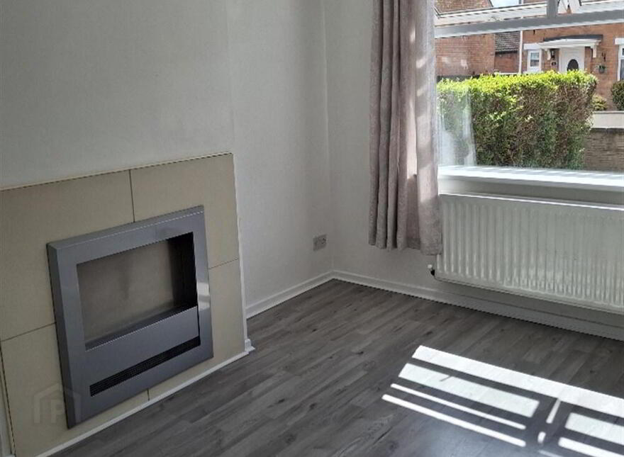 11 Beattie Park Central, Dunmurry, Belfast, BT17 9BE