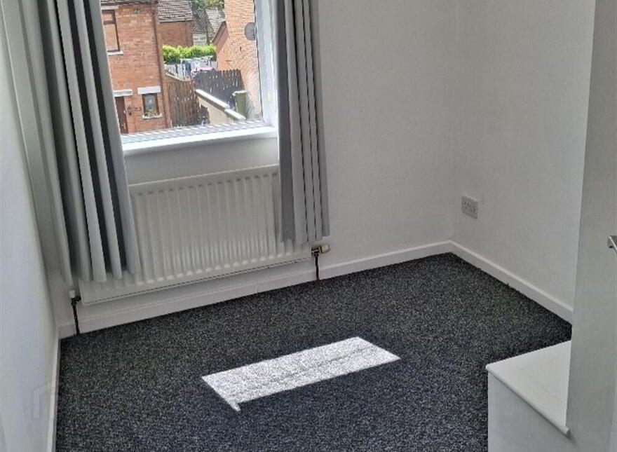 11 Beattie Park Central, Dunmurry, Belfast, BT17 9BE