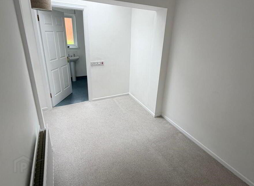 11 Beattie Park Central, Dunmurry, Belfast, BT17 9BE