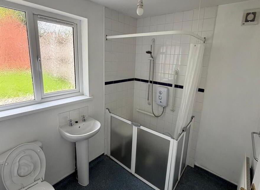 11 Beattie Park Central, Dunmurry, Belfast, BT17 9BE