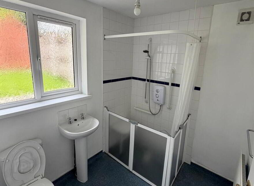 11 Beattie Park Central, Dunmurry, Belfast, BT17 9BE