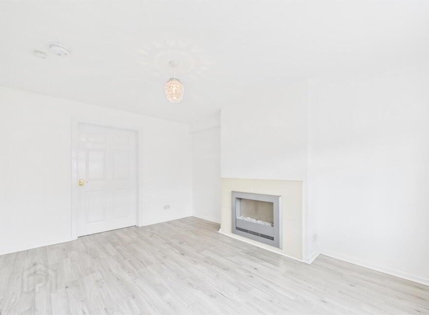 11 Beattie Park Central, Dunmurry, Belfast, BT17 9BE