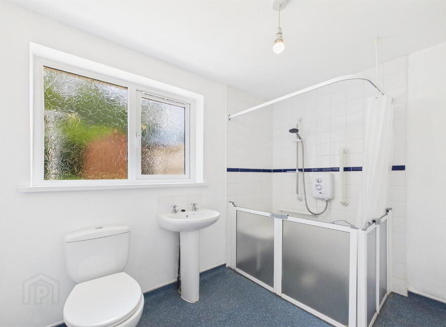 11 Beattie Park Central, Dunmurry, Belfast, BT17 9BE