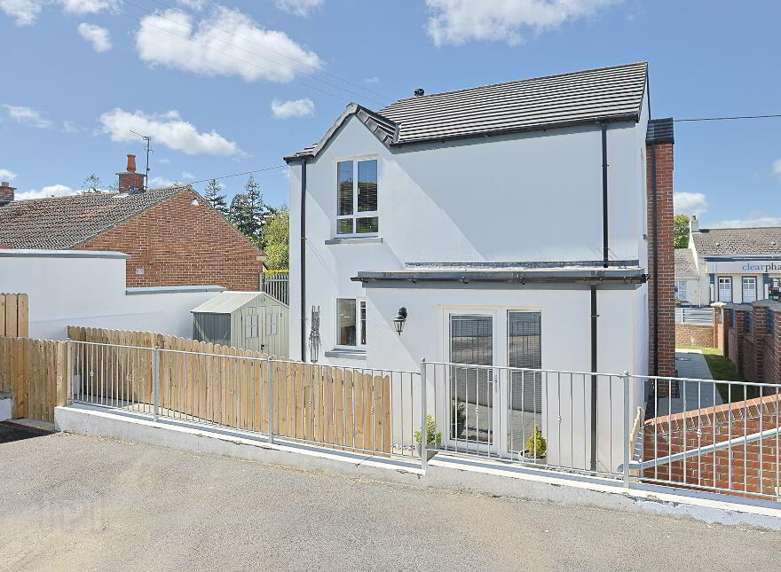 1 Linen Green, Waringstown, Craigavon, BT66 7WU