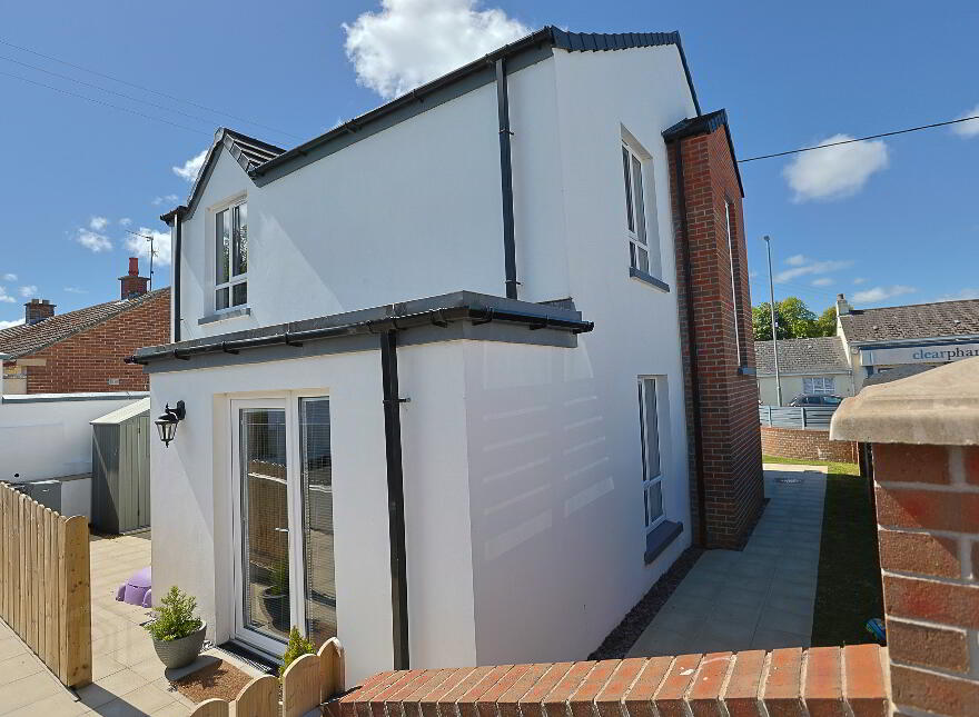 1 Linen Green, Waringstown, Craigavon, BT66 7WU