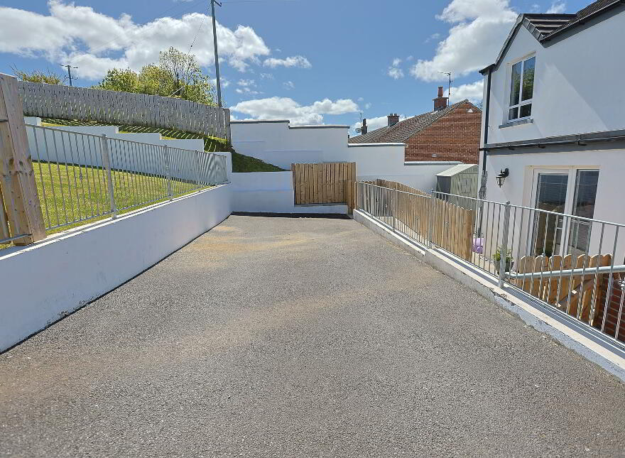 1 Linen Green, Waringstown, Craigavon, BT66 7WU