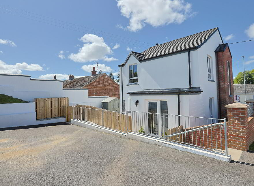 1 Linen Green, Waringstown, Craigavon, BT66 7WU