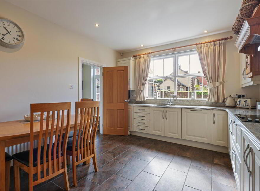 1 The Meadows, Downpatrick, BT30 6LN