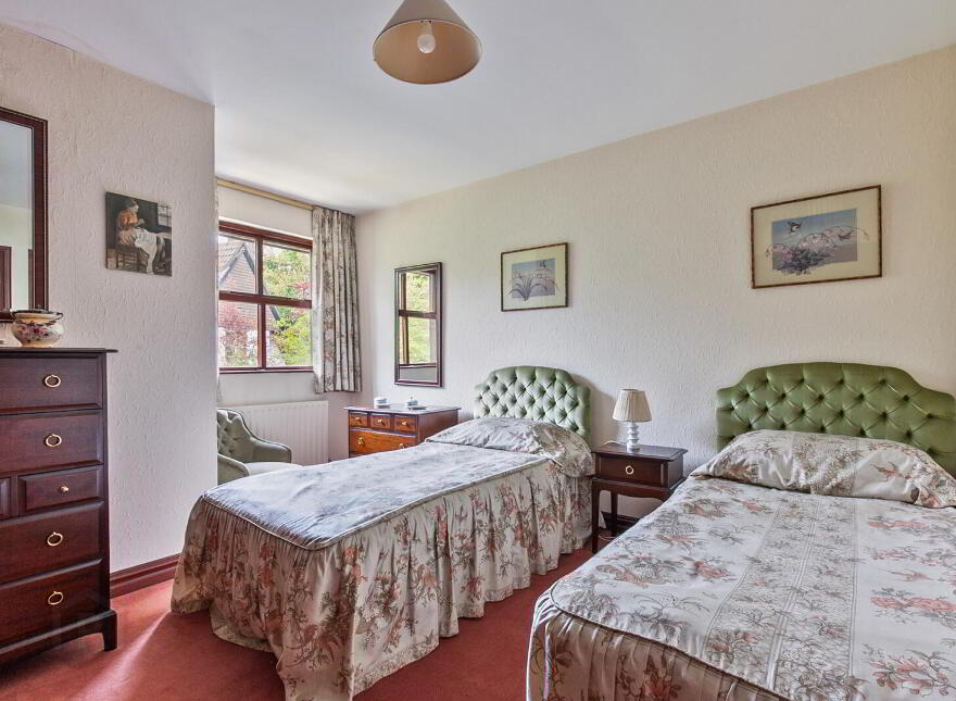 2 Lorne Lane, Station Road, Holywood, BT18 0NW