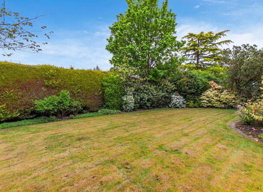 2 Lorne Lane, Station Road, Holywood, BT18 0NW