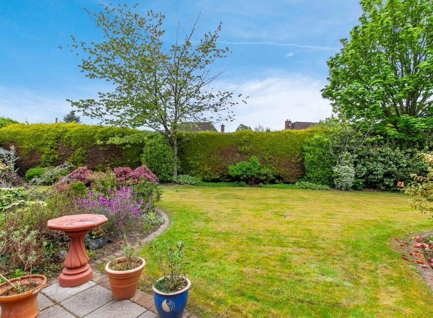 2 Lorne Lane, Station Road, Holywood, BT18 0NW