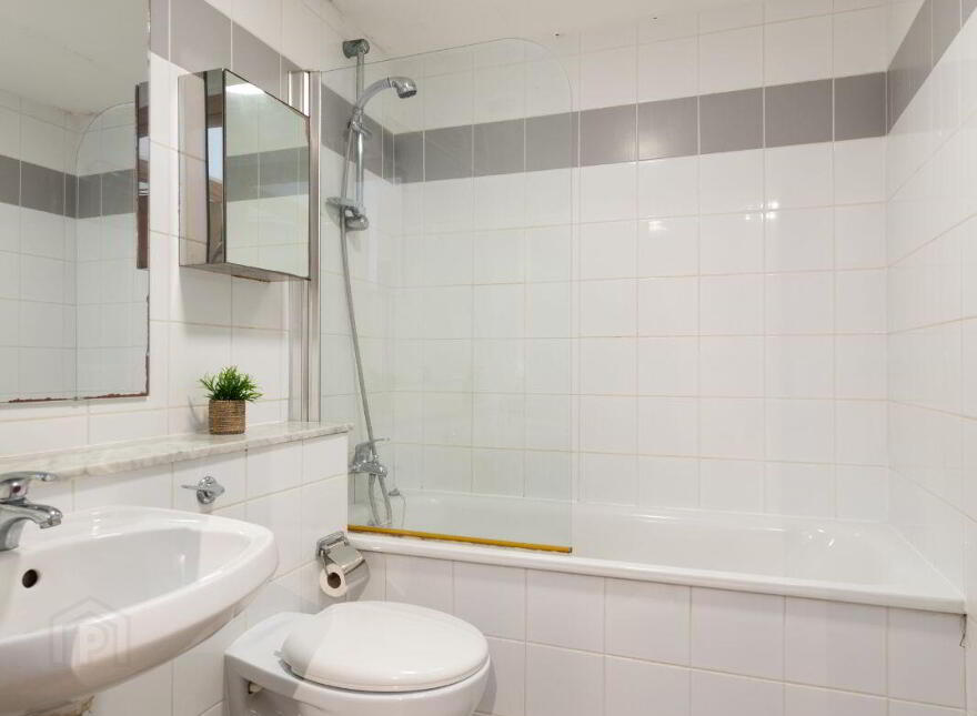 Apartment 106 The Crannóg, Granitefield Manor, Rochestown Avenue, Glenageary, A96AK46