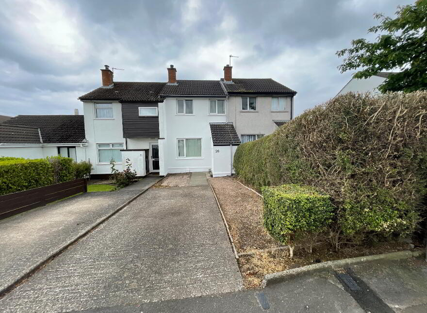28 Dromore Road, Carrickfergus, BT38 7PJ
