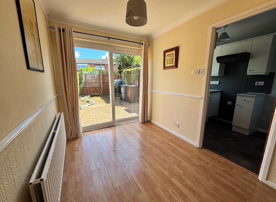 28 Dromore Road, Carrickfergus, BT38 7PJ