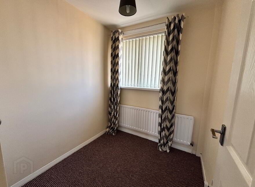 28 Dromore Road, Carrickfergus, BT38 7PJ